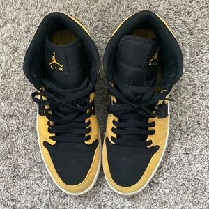 Slightly worn Jordan 1s size 8 mens